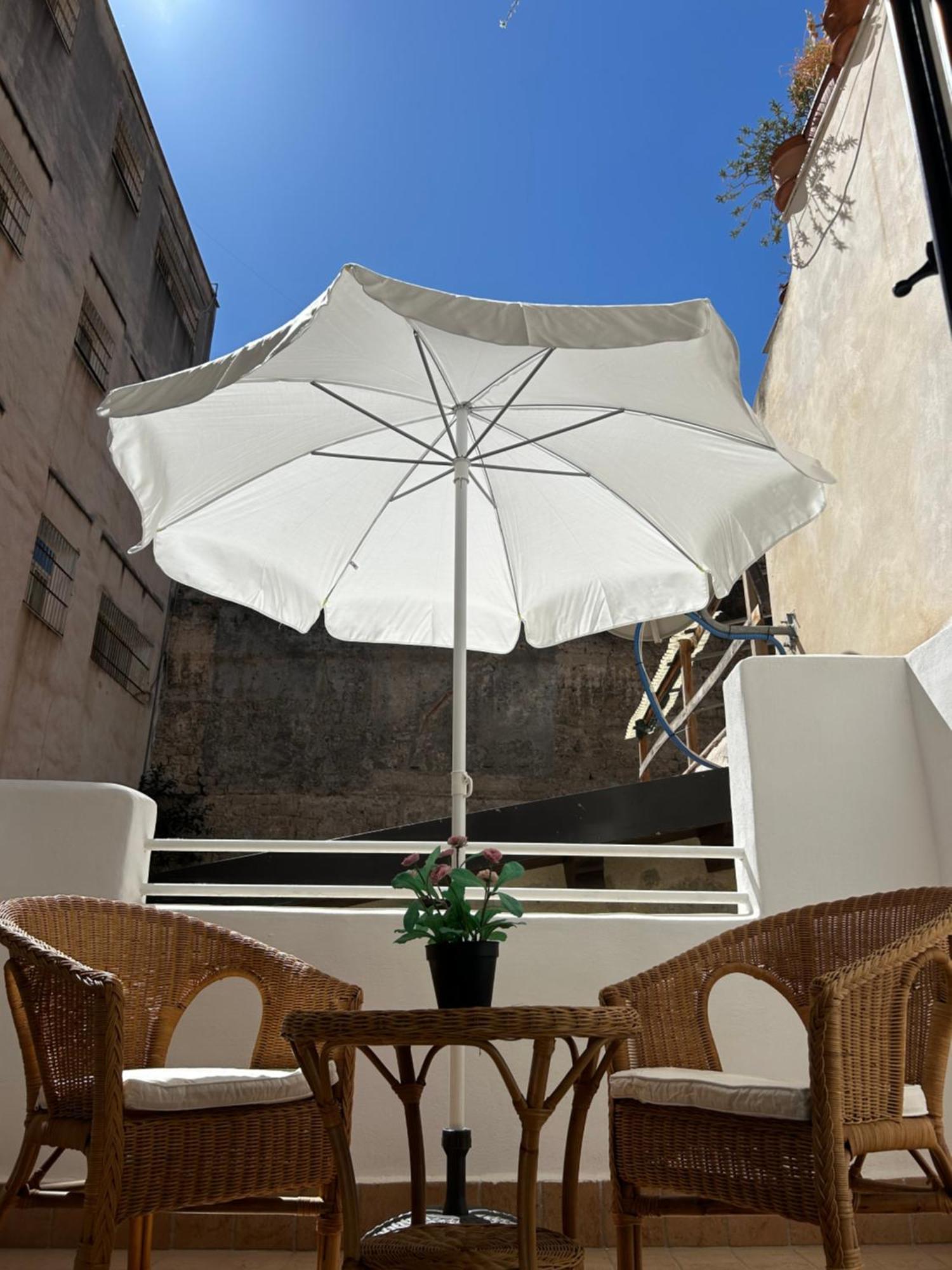 Like Home Palermo Exteriör bild